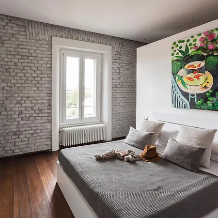 Stellar Design 2br Loft Next To Navigli & Duomo Lejlighed *